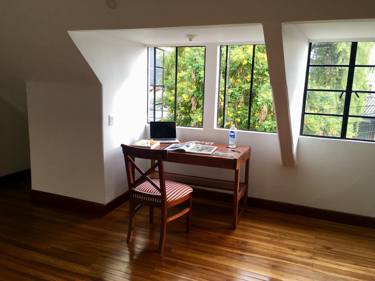 House For Groups - The Hostel Project Богота Екстериор снимка
